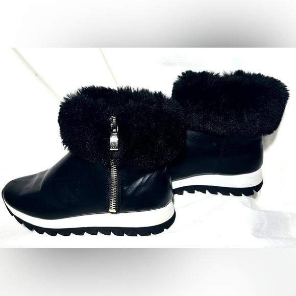 DKNY Black zippered Faux Fur comfy Winter ankle booties women’s size 7M - Picture 4 of 11